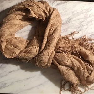 Gold Geometric Patterned Glitter Threaded Scarf